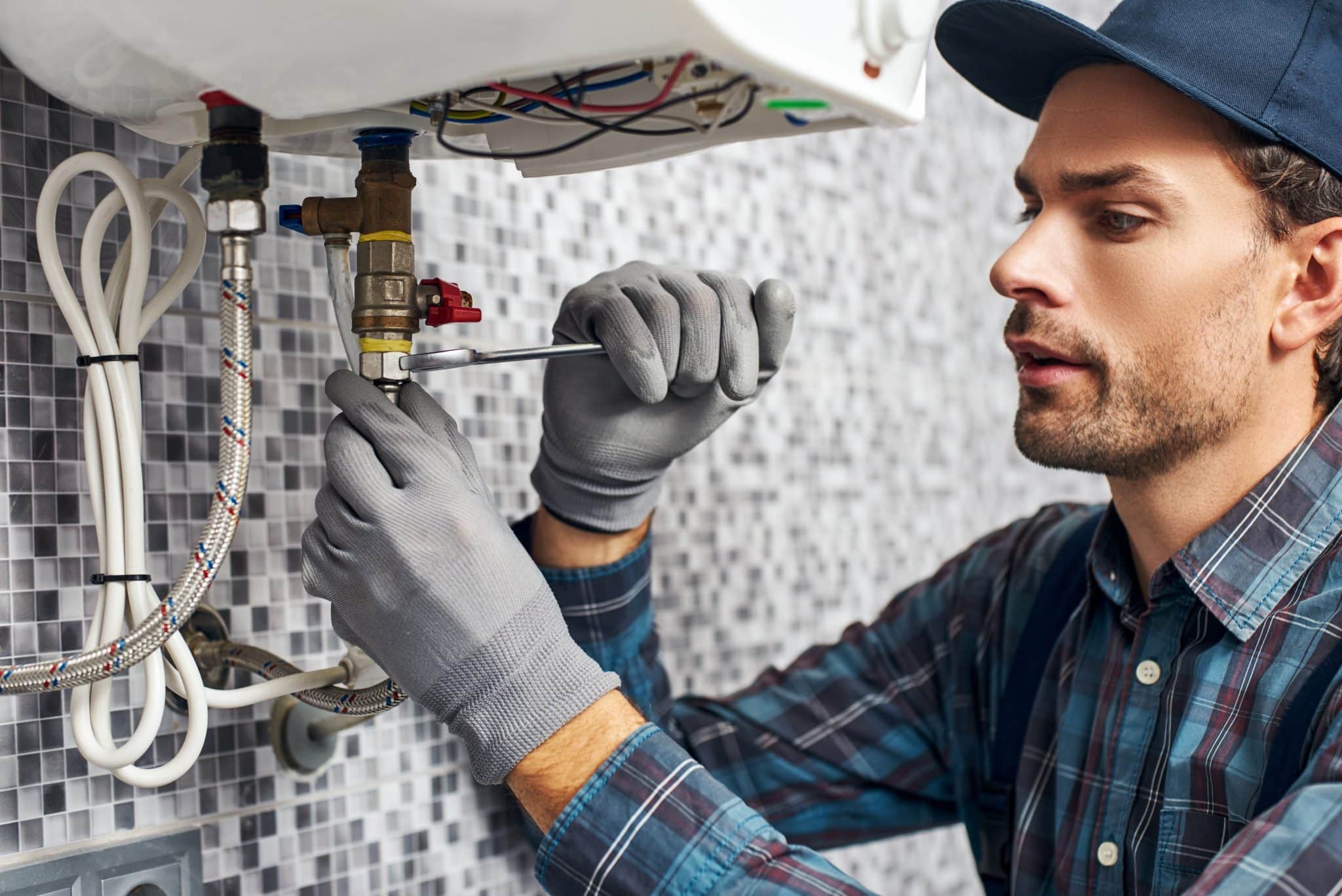7 Signs Your Tampa Water Heater Needs Immediate Attention